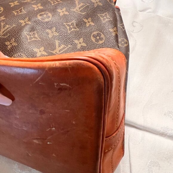 Louis Vuitton Vintage Monogram Bucket Bag - Picture 8 of 11